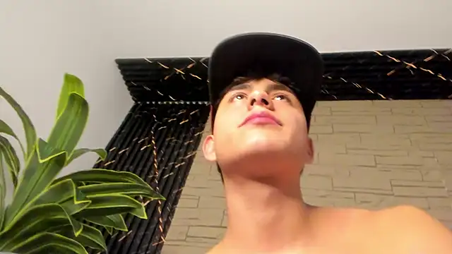 Lander_Cruz Show Webcam