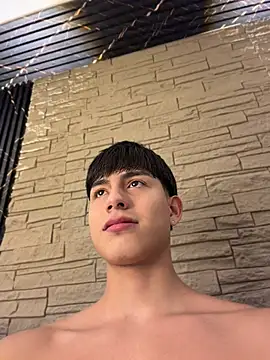 عرض كام Lander_Cruz