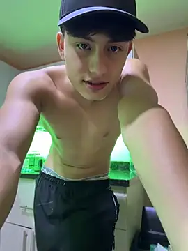 Lander_Cruz Webcam-Show