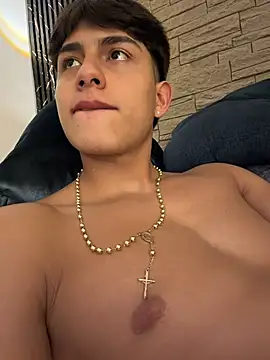 Lander_Cruz Pertunjukan Webcam