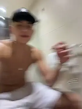 عرض كام Lander_Cruz