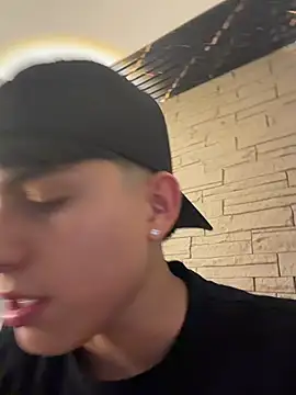 Lander_Cruz Webcam show