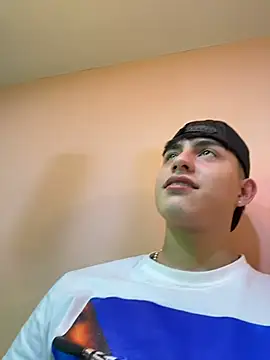 عرض كام Lander_Cruz