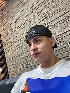 Lander_Cruz Webcam Show