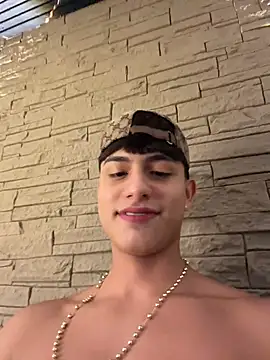 Lander_Cruz Pertunjukan Webcam