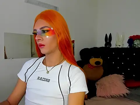 BlakeNoir_ Show in webcam