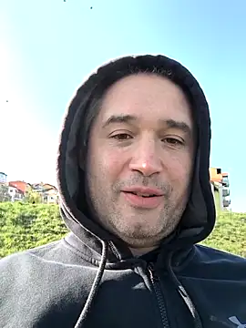 OLOMOUCAK ওয়েবক্যাম শো