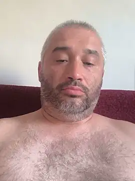 Michal_H_1982: διαδικτυακό σόου στην κάμερα