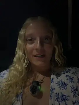 Sophie_cute06 Adlı Modelin Web Kamerası Şovu