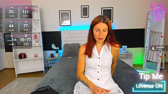 KiraNeeww Live XXX-Chat