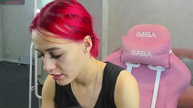 Linda_Jonys live XXX chat