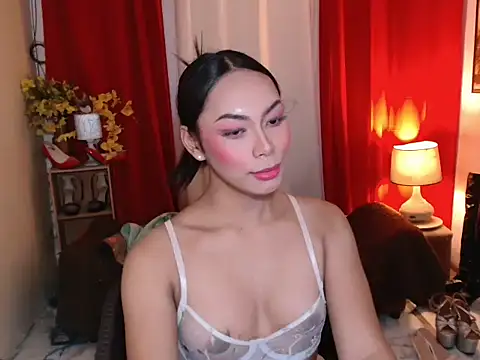 kylieEmparado Show in webcam