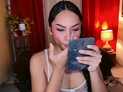 kylieEmparadon Webbikameraesitys