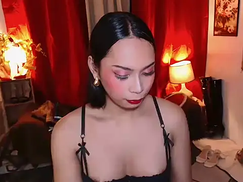 kylieEmparado Show in webcam