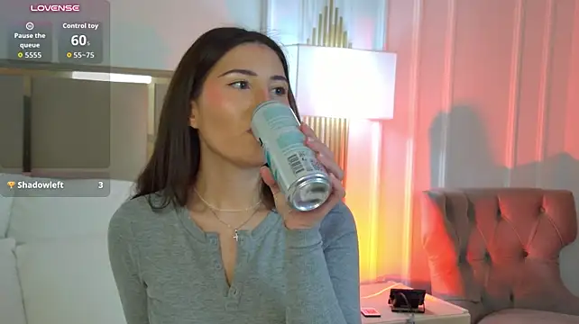 LisaDeviss Adlı Modelin Canlı XXX Sohbeti