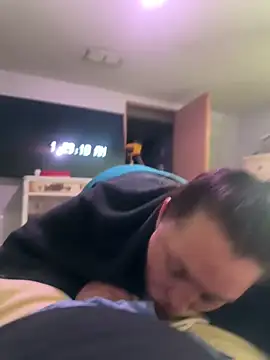 NastyOregano262: διαδικτυακό σόου στην κάμερα