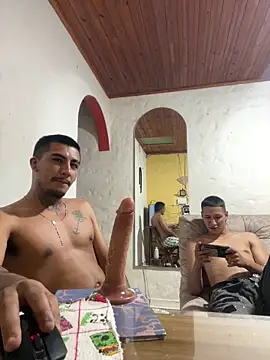 maxI_dick33 Show in webcam
