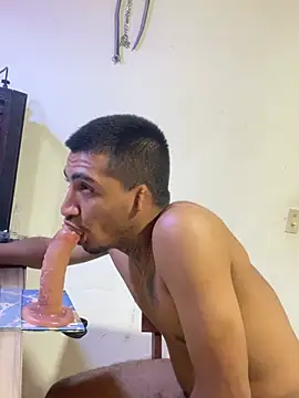 maxI_dick33 Шоу с уебкамера