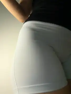 Show modela Mia_Blanquita na web-kameri