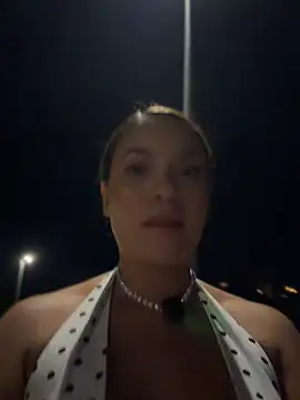 חדר צ'אט בשידור חי של mybunnylove