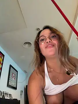 mybunnylove's Live XXX Chat