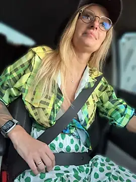 Betsy Chat XXX in diretta
