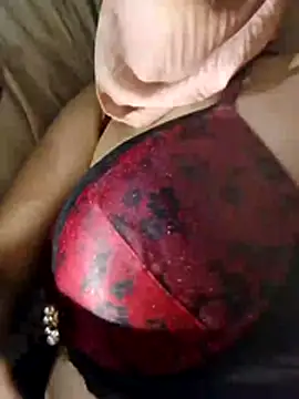 Almas-arabic's Webcam Show