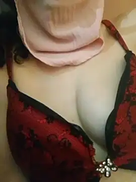 Almas-arabic's Webcam Show