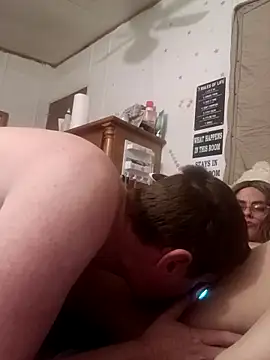 snowbird1117 Show in webcam