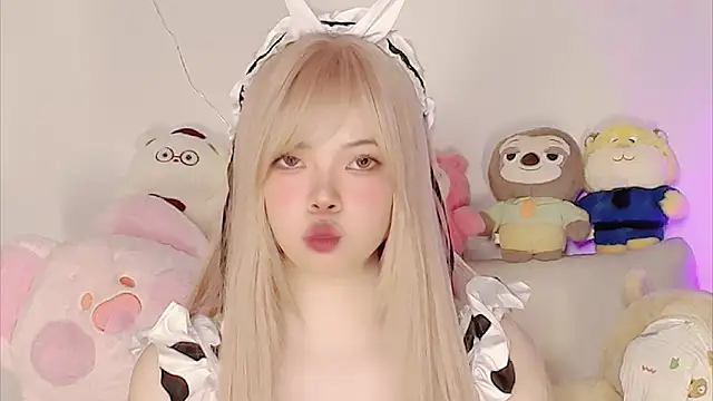 Miyeoonn's Live Sex Cam Show