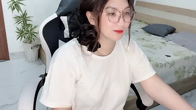 XXX chat uživo modela Ni-Ni_2K