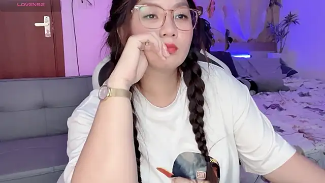 Ni-Ni_2K's Live XXX Chat