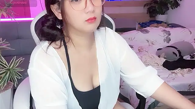 Ni-Ni_2K Adlı Modelin Canlı XXX Sohbeti