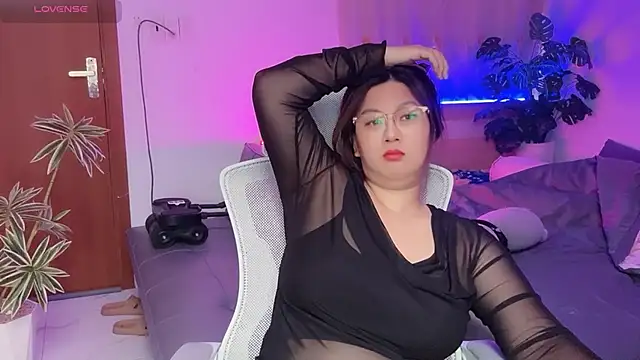 Ni-Ni_2K's Live XXX Chat