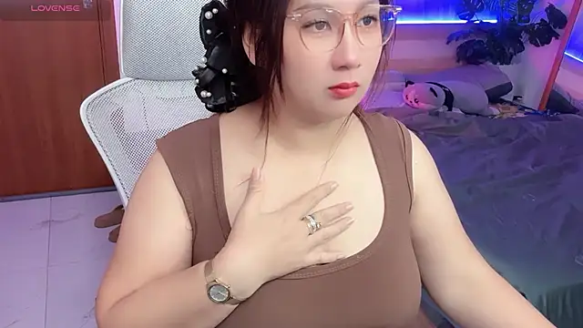 Ni-Ni_2K Chat XXX in diretta