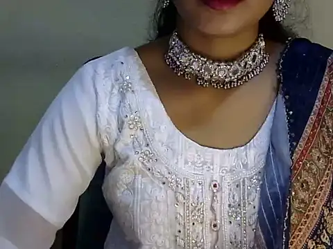 Shab_M Adlı Modelin Canlı XXX Sohbeti