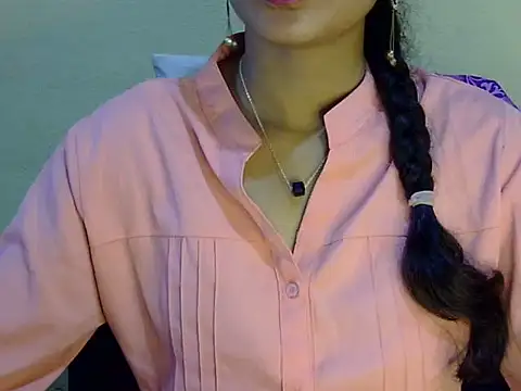 Shab_M Adlı Modelin Canlı XXX Sohbeti