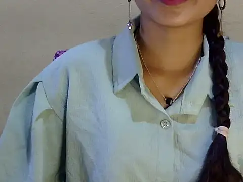 Shab_M Adlı Modelin Canlı XXX Sohbeti