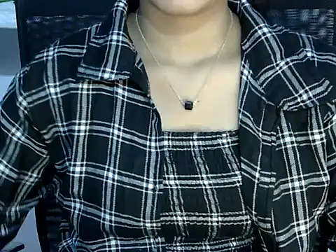XXX chat uživo modela Shab_M
