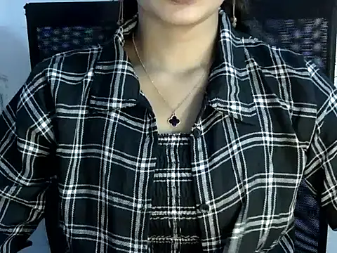 XXX chat uživo modela Shab_M