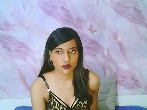 IndianSkies Adlı Modelin Canlı XXX Sohbeti