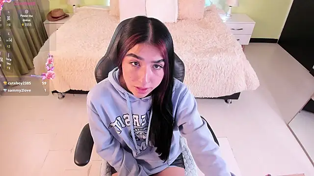 Chat +18 de Celeste_Rous__ ao vivo