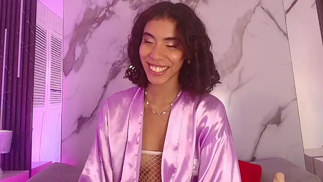 BellaHarpeer XXX чат на живо