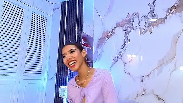 צ'אט XXX בשידור חי של BellaHarpeer