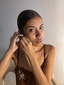 BellaHarpeer's Live XXX Chat