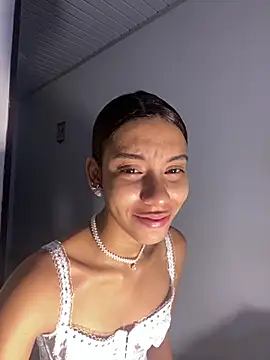 BellaHarpeer's Live XXX Chat