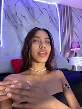 Chat +18 de BellaHarpeer ao vivo