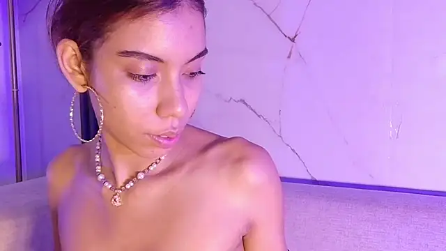 Chat +18 de BellaHarpeer ao vivo