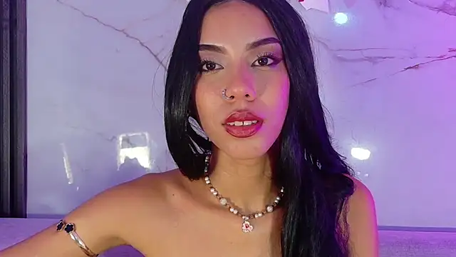 Chat +18 de BellaHarpeer ao vivo