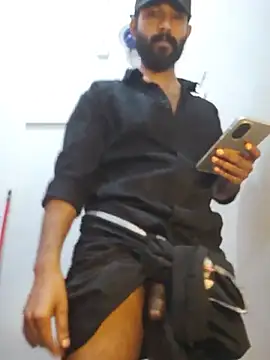 Mallukiran Show in webcam